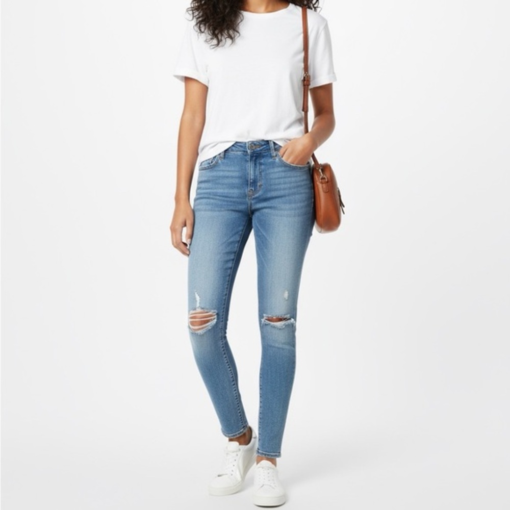 Vigoss Thompson Tomboy Distressed Jeans Women’s size 27